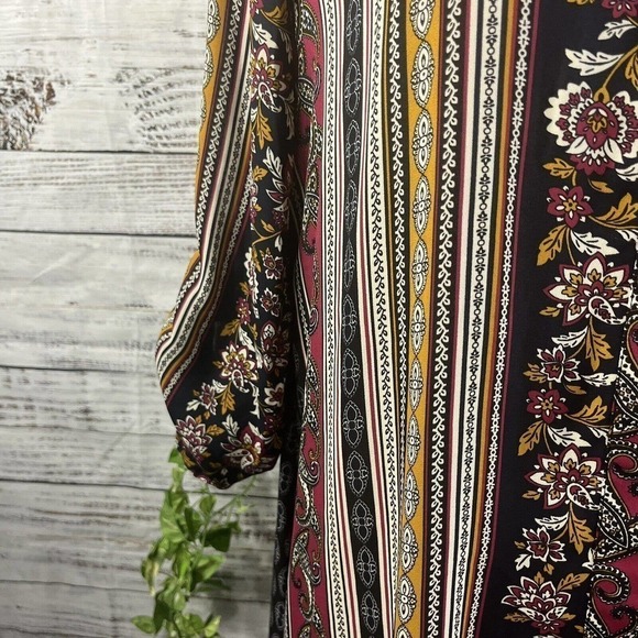 Melissa Paige Blouse Tunic size Small Burgundy Gold Paisley Sheer Lagenlook Slim - Picture 6 of 12